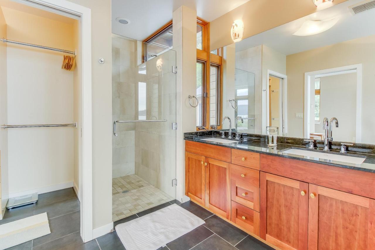 Fidalgo Island Waterfront Stunner Villa Anacortes Eksteriør billede